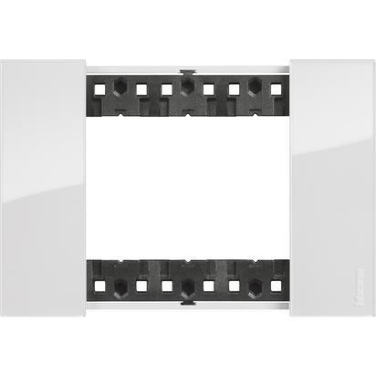 

KA4803DW Рамка Bticino Living Now GHIACCIO 3-модульная, Living Now KA4803DW