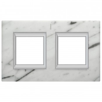 HA4802/2RMC Рамка Axolute Квадрат Мрамор Каррара 2+2 модуля вертикальная Bticino фото