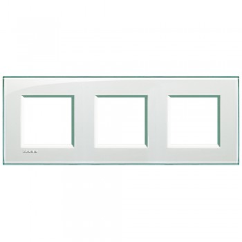 LNA4802M3KA Рамка LivingLight Квадрат Морская вода 2+2+2 модуля Bticino фото