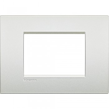 LNC4803PR Рамка LivingLight Air Белый жемчуг 3 модуля Bticino фото