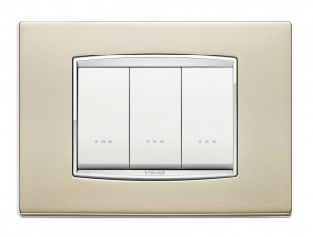 20653.C22 Рамка Eikon Chrome Classica Никель сатиновый 3-модульная Vimar фото