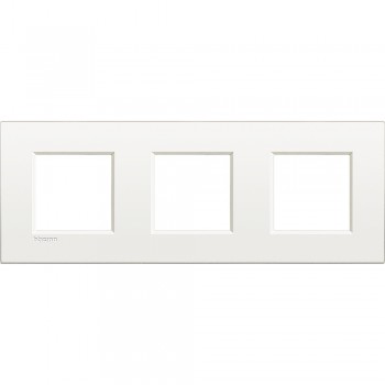 Рамка 2 + 2 + 2 модуля, белый Bticino Living Light Air LNE4802M3BN фото
