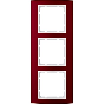 10133022 Рамка B.3 Красный / Полярная белизна 3-постовая вертикальная Berker фото