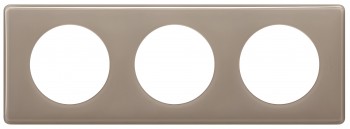 066613 Рамка Celiane Классика кофейный глянец 3-постовая Legrand фото