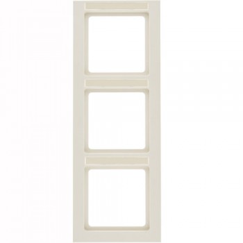 10136012 Рамка с полем для надписей Q.1 Белый с эффектом бархата 3-постовая вертикальная Berker фото