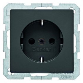 

41236086 Штепсельная розетка SCHUKO Berker, Q.7 41236086