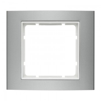 10113904 Рамка B.3 Алюминий / Полярная белизна 1-постовая Berker фото