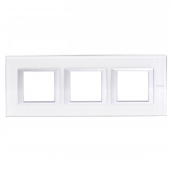 HA4802M3HVSW Рамка Axolute Квадрат Whice 2+2+2 модуля Bticino фото