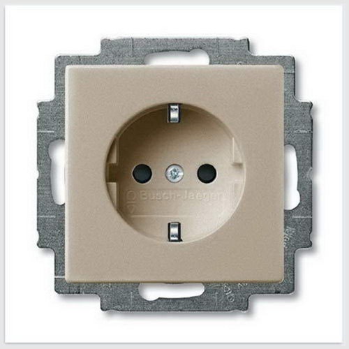 

2011-0-6146 (23 EUC-93-507), Розетка SCHUKO 16А 250В, с винтовыми клеммами, серия Basic 55, цвет шампань, ABB, Basic 55 23 EUC-93-507