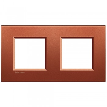 LNA4802M2RK Рамка LivingLight Квадрат Красный шелк 2+2 модуля Bticino фото