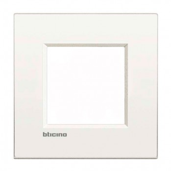 LNC4802BN Рамка LivingLight Air Белый 1 модуль Bticino фото