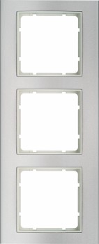 10133904 Рамка B.3 Алюминий / Полярная белизна 3-постовая вертикальная Berker фото