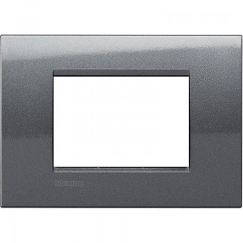 LNA4803AC Рамка LivingLight Квадрат Нержавеющая сталь 3-модульная Bticino фото