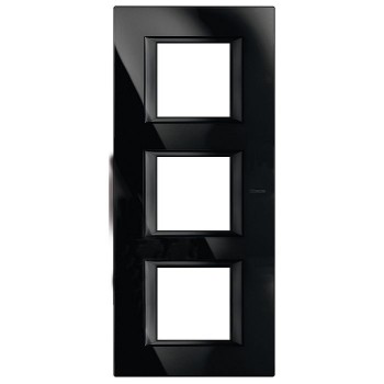 HA4802M3VNB Рамка Axolute Квадрат Nighter 2+2+2 модуля вертикальная Bticino фото