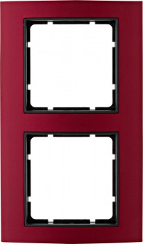10123012 Рамка B.3 Красный / Антрацит 2-постовая вертикальная Berker фото