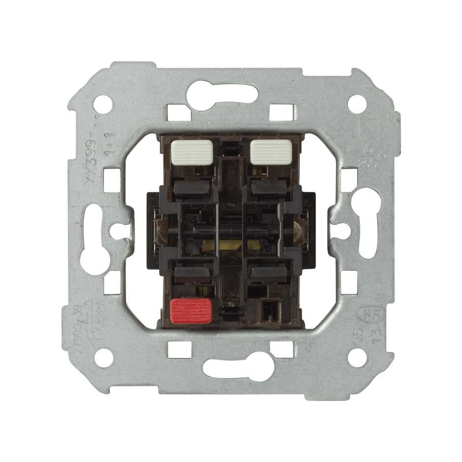 

75399-39 Выключатель двухклавишный кнопочный (1 вход + 2 выхода), 10А 250В, S82, S82N, S88, S82 Detail Simon, 75399-39