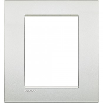 LNC4826PR Рамка LivingLight Air Белый жемчуг 3+3 модуля Bticino фото