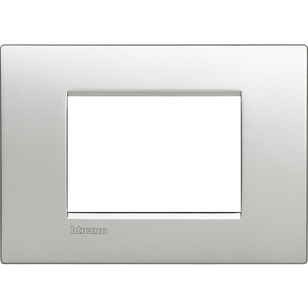 

LNC4803TE Рамка LivingLight Air Алюминий 3 модуля Bticino, LivingLight Air LNC4803TE