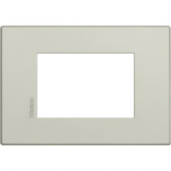 HW4803SB Рамка 1 пост AIR, прямоугольная форма. СОФТ. Цвет Песчаник. Итальянский стандарт, 3 модуля. Bticino AXOLUTE фото