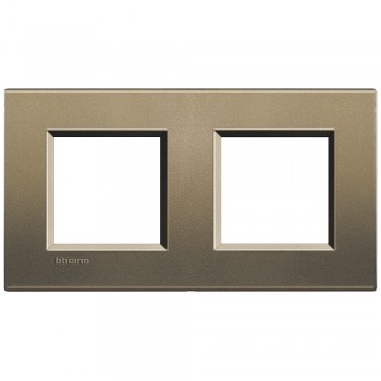 LNA4802M2SQ Рамка LivingLight Квадрат Коричневый шелк 2+2 модуля Bticino фото