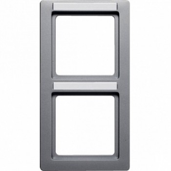 10126014 Рамка с полем для надписей Q.1 Алюминий с эффектом бархата 2-постовая вертикальная Berker фото