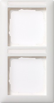 110203 Рамка Standard 55 Белый глянцевый, с полем для надписи 2-постовая вертикальная Gira фото